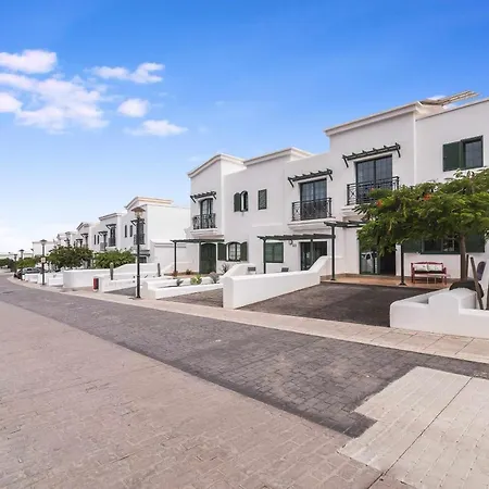 Apartment Residencial Candelarias 35 *